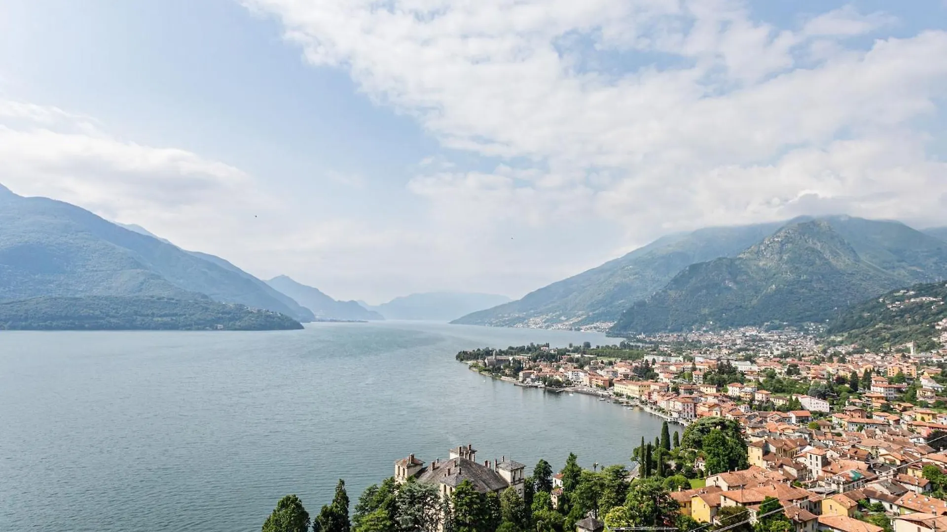 Wonderful Flat With Swimming Pool Lift And Garden Lägenhet Gravedona