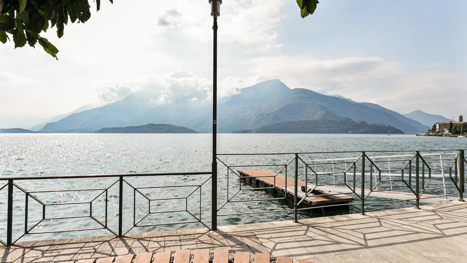 Wonderful Flat With Swimming Pool Lift And Garden Lägenhet Gravedona Italien