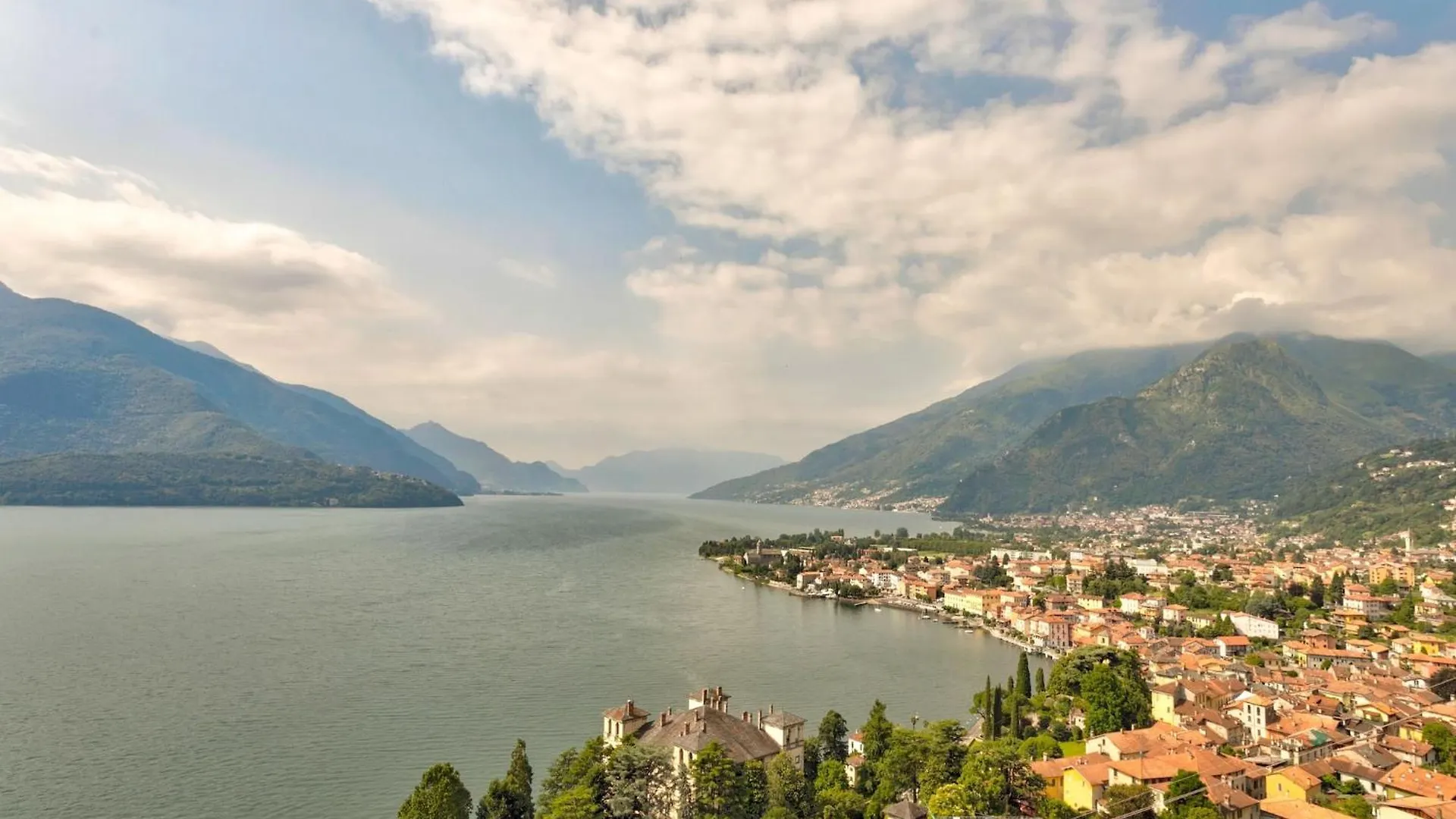Wonderful Flat With Swimming Pool Lift And Garden Lägenhet Gravedona 0*,