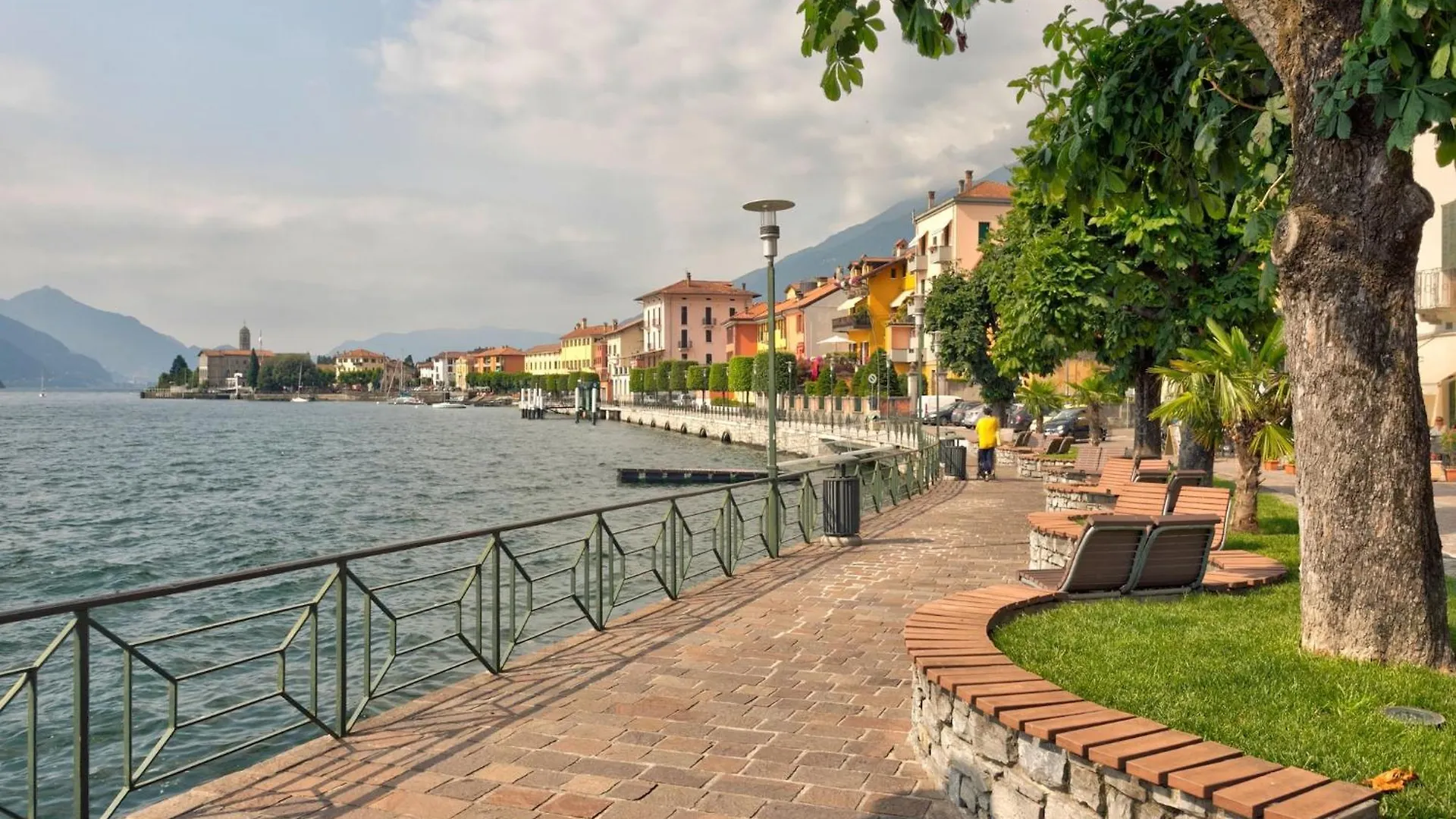 Wonderful Flat With Swimming Pool Lift And Garden Lägenhet Gravedona Italien