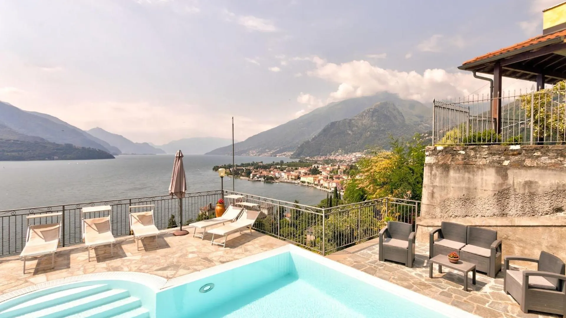 Wonderful Flat With Swimming Pool Lift And Garden Lägenhet Gravedona