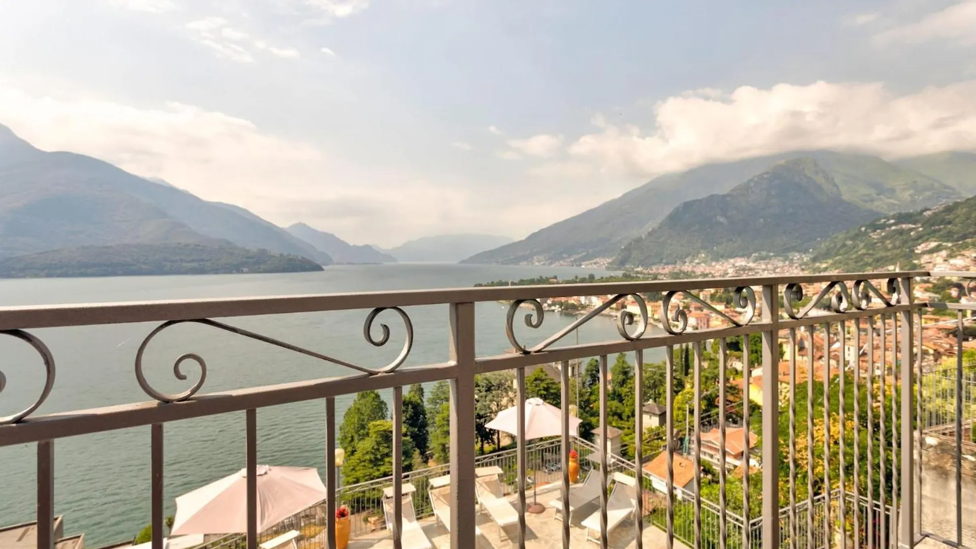 Wonderful Flat With Swimming Pool Lift And Garden Appartement Gravedona